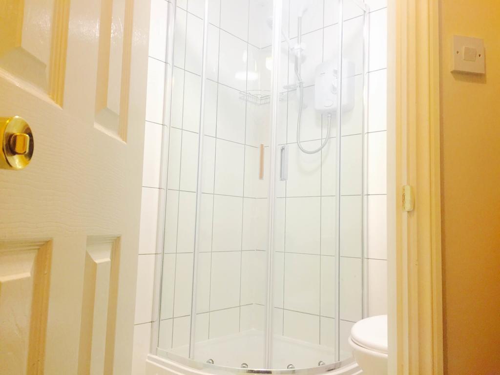 Southend Inn Hotel - Close To Beach, Train Station & Southend Airport Buitenkant foto