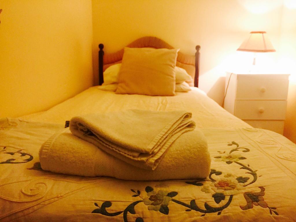 Southend Inn Hotel - Close To Beach, Train Station & Southend Airport Kamer foto