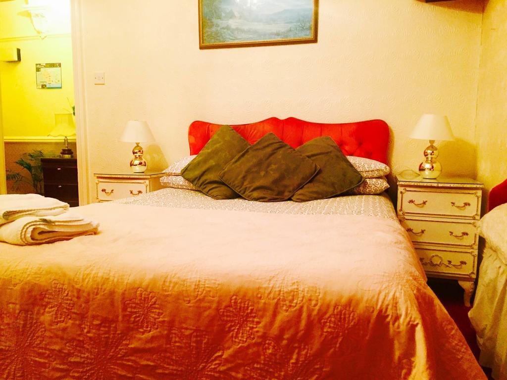 Southend Inn Hotel - Close To Beach, Train Station & Southend Airport Kamer foto