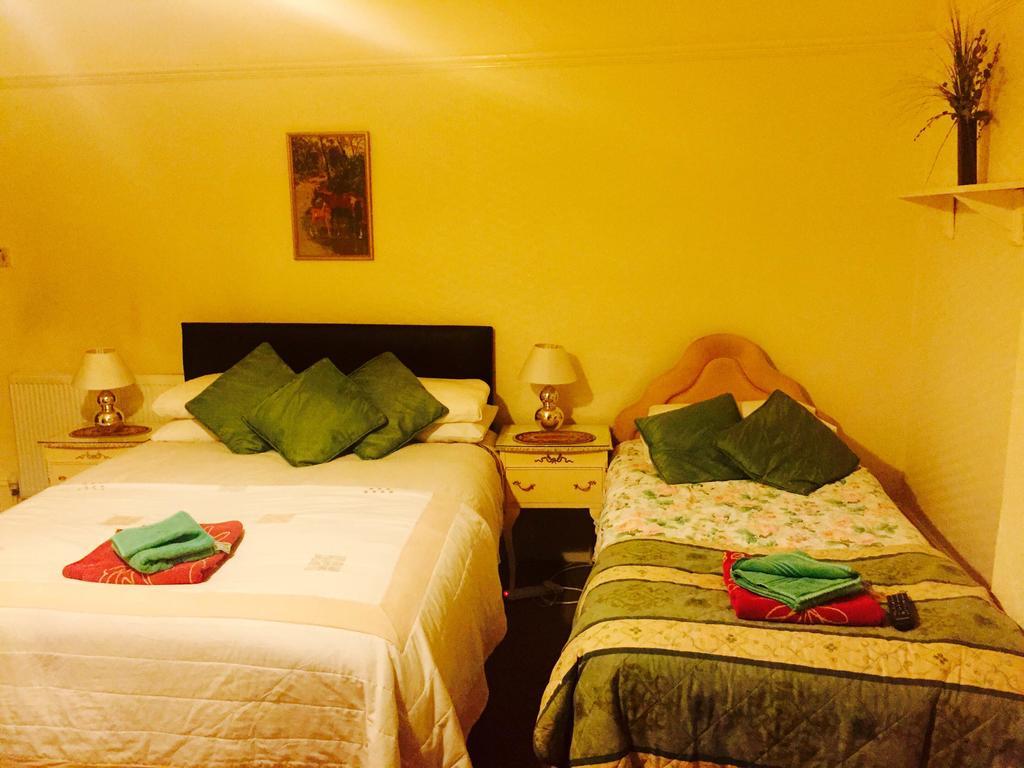 Southend Inn Hotel - Close To Beach, Train Station & Southend Airport Kamer foto